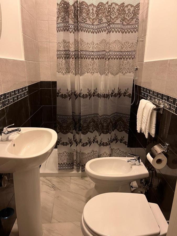 Hotel Porta A Porta Napoli Bagian luar foto